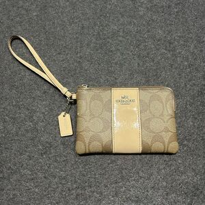 COACH F58035 Corner‎ Zip Wristlet Signature Khaki PVC Ivory Leather Stripe